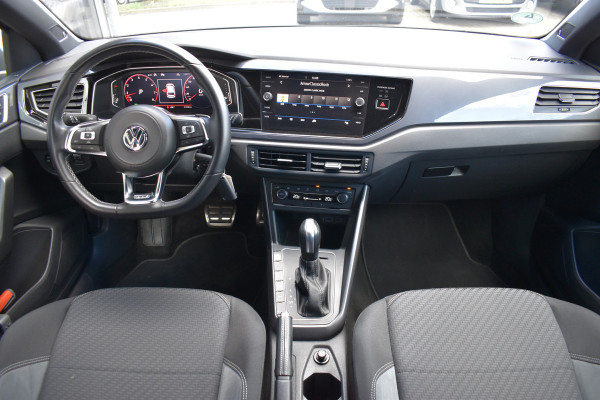 Volkswagen Polo 1.5 TSI 150pk Highline Business R-Line Automaat / Navigatie / Sensoren v+a / Adap. Cruise / Sportstoelen