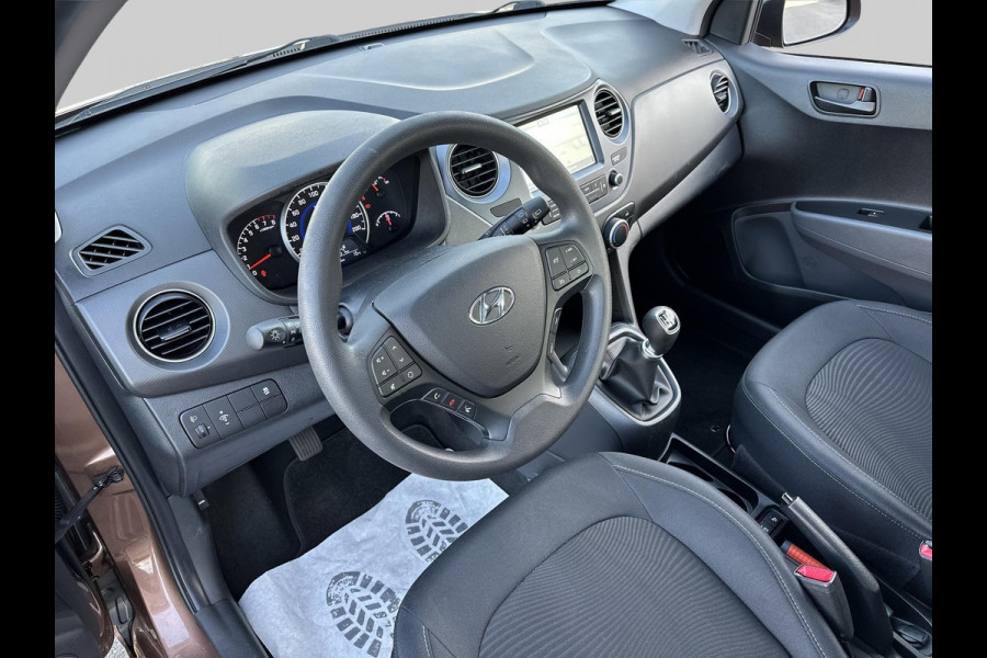 Hyundai i10 1.0i Comfort Navigatie Cruise unieke km stand!