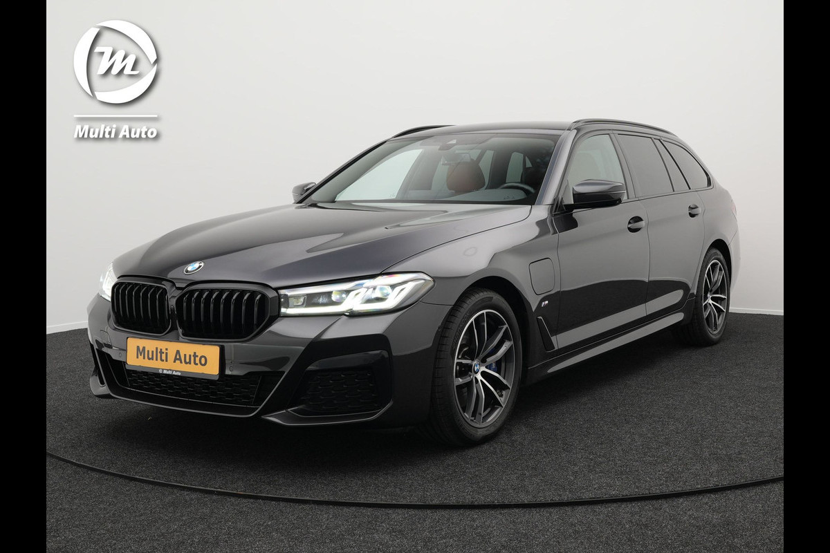 BMW 5 Serie Touring 530e xDrive M-Sport Plug In Hybrid | PHEV | Carplay | Sfeerverlichting | 360 Camera | Electrische Sportstoelen Verwarmd |  Stoelverwarming | Spraakbediening |