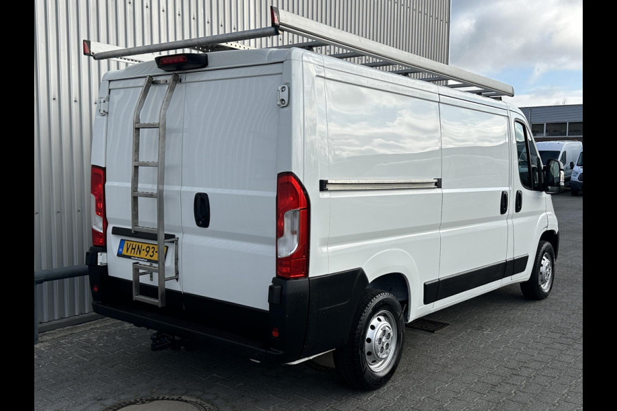 Peugeot Boxer 335 2.2 BlueHDi 140 L2H1 Premium*A/C*IMPERIAAL*NAV