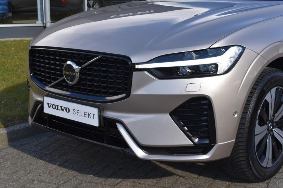 Volvo XC60 T6 350PK Plug-in hybrid AWD Plus Dark | Trekhaak | Panodak | 360 camera | H&K | Stoelverwarming | 19"LMV