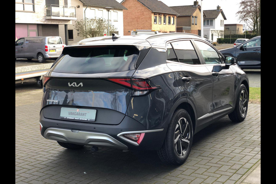 Kia Sportage 1.6 T-GDi MHEV Dynamicline | Trekhaak, Stoel + Stuurverwarming, Navigatie, CarPlay, Parkeersensoren