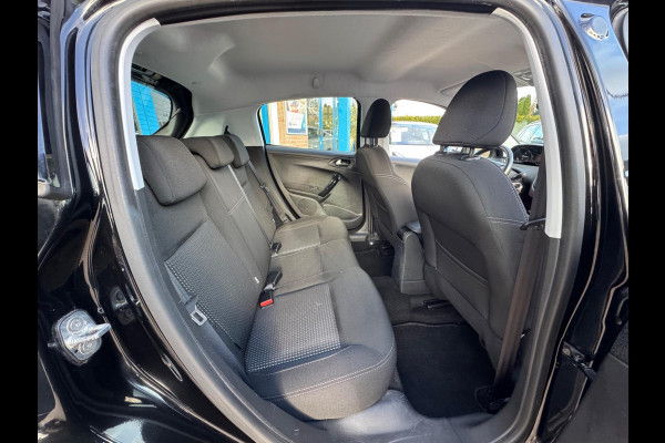 Peugeot 208 1.2 PureTech Blue Lease Executive 2018 NAVI NAP