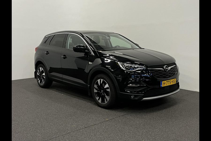 Opel Grandland X 1.2 130 pk Aut. Turbo Business Executive Panoramadak Airco|ECC Navi Adaptive Cruise Control Full LED 18" LM Velgen DAB+