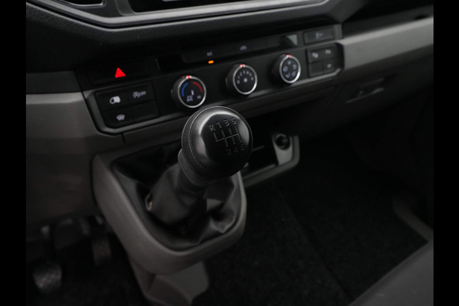 Volkswagen Crafter 35 2.0 TDI L3H3 Highline EURO VI Navi via App Camera Voorruitverwarming Airco