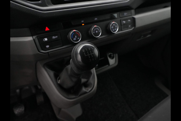 Volkswagen Crafter 35 2.0 TDI L3H3 Highline EURO VI Navi via App Camera Voorruitverwarming Airco