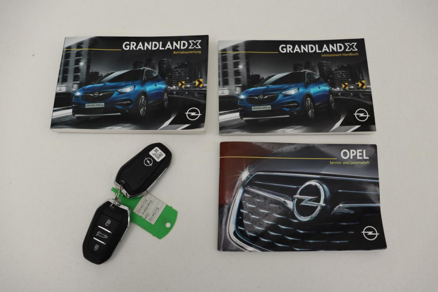 Opel Grandland X 1.6 Turbo Hybrid Elegance | Stoelverwarming | Carplay | Camera | Keyless | Trekhaak | Navigatie | Dodehoek detectie | Full LED