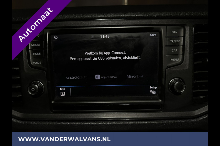 Volkswagen Crafter 35 2.0 TDI 141pk Automaat L3H2 L2H1 Euro6 Airco | Camera | Navigatie | 3000kg trekhaak | Apple Carplay Android Auto, Cruiseconrol, Parkeersensoren, Chauffeursstoel