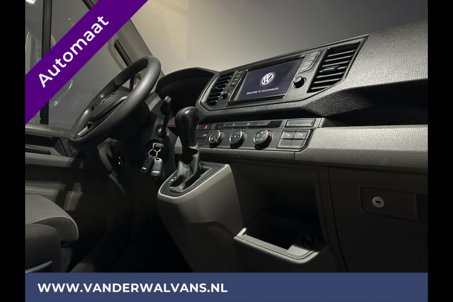 Volkswagen Crafter 35 2.0 TDI 141pk Automaat L3H2 L2H1 Euro6 Airco | Camera | Navigatie | 3000kg trekhaak | Apple Carplay Android Auto, Cruiseconrol, Parkeersensoren, Chauffeursstoel