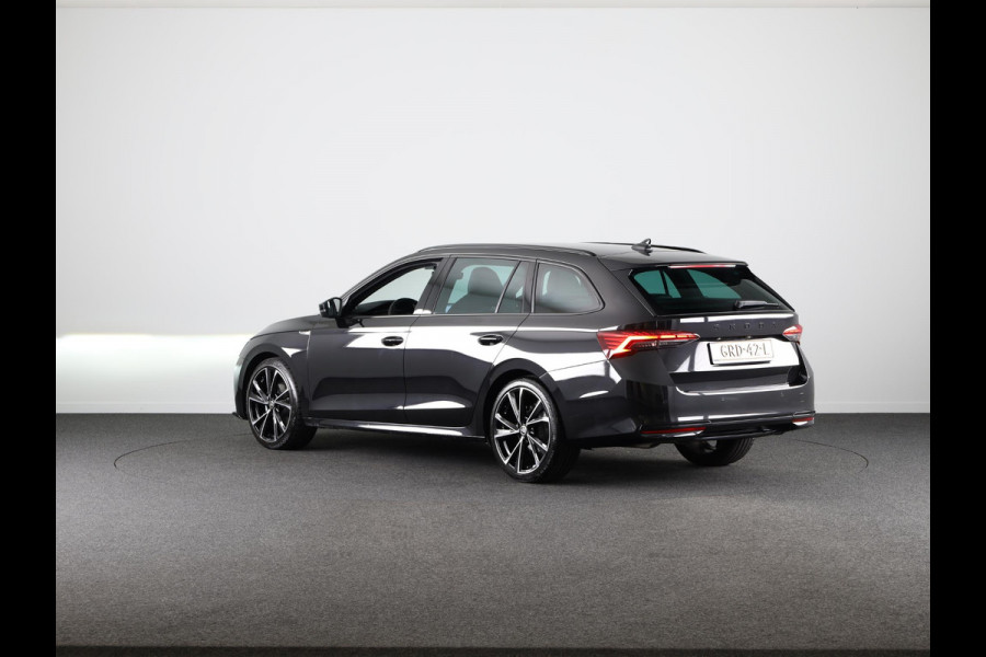 Škoda Octavia Combi 1.5 TSI MHEV Sportline Business 150pk | Navigatie | Adaptieve cruise controle | 19 inch lichtmetalen velgen | Verwarmbare voorstoelen