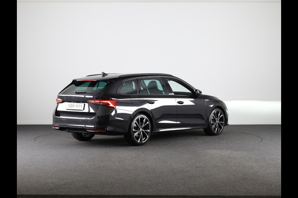 Škoda Octavia Combi 1.5 TSI MHEV Sportline Business 150pk | Navigatie | Adaptieve cruise controle | 19 inch lichtmetalen velgen | Verwarmbare voorstoelen