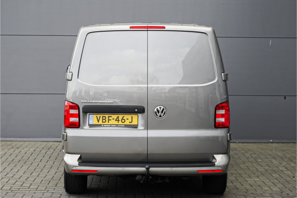 Volkswagen Transporter 2.0 TDI L2H1 Highline Navi ACC Trekhaak 1e Eig NL