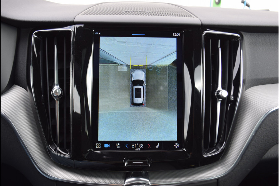 Volvo XC60 2.0 B4 R-Design | Harman Kardon | Panorama dak | Memory stoelen | Adaptieve Cruise | Apple carplay |