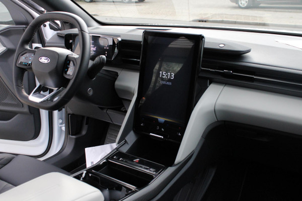 Ford Explorer Premium Extended Range RWD 77 kWh Panoramadak | Driver Assistance Pack | 21 inch lichtmetalen velgen | AGR-stoelen