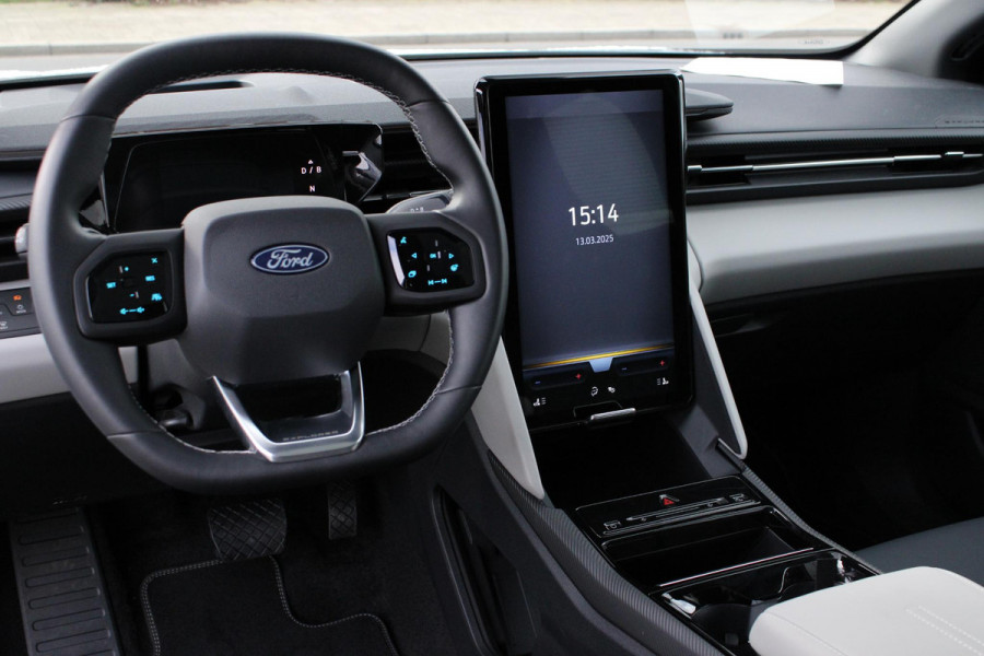 Ford Explorer Premium Extended Range RWD 77 kWh Panoramadak | Driver Assistance Pack | 21 inch lichtmetalen velgen | AGR-stoelen