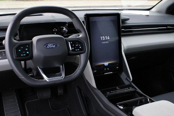 Ford Explorer Premium Extended Range RWD 77 kWh Panoramadak | Driver Assistance Pack | 21 inch lichtmetalen velgen | AGR-stoelen