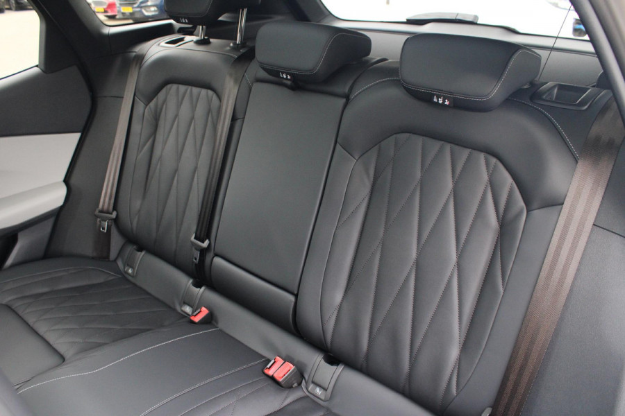 Ford Explorer Premium Extended Range RWD 77 kWh Panoramadak | Driver Assistance Pack | 21 inch lichtmetalen velgen | AGR-stoelen