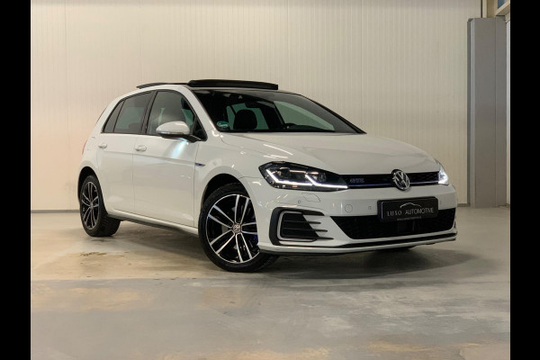 Volkswagen Golf 1.4 TSI PHEV GTE | PANO | VIRTUAL | CAMERA | MISTLAMPEN