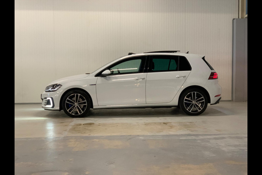 Volkswagen Golf 1.4 TSI PHEV GTE | PANO | VIRTUAL | CAMERA | MISTLAMPEN