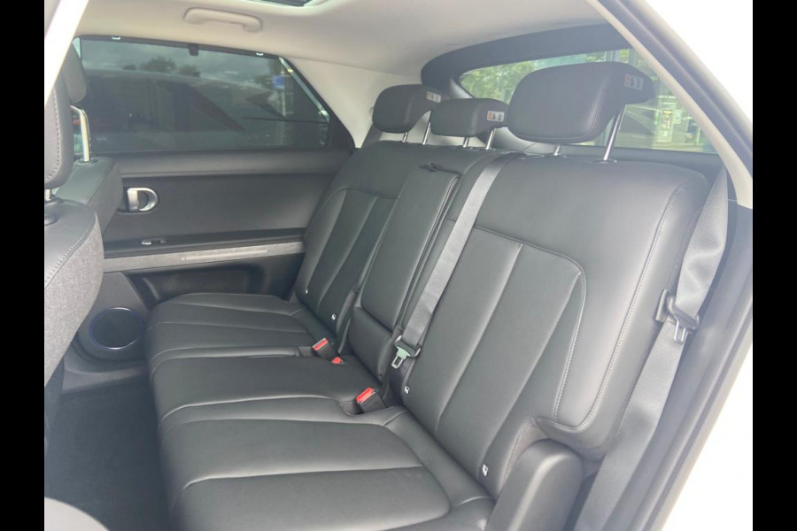 Hyundai IONIQ 5 Lounge Vision AWD 77 kWh | 325PK | Afneembare trekhaak 1600KG trekgewicht