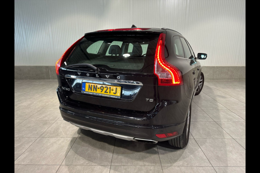 Volvo XC60 T5 Aut. Summum Leder Stoelverwarming Parkeercamera 245pk