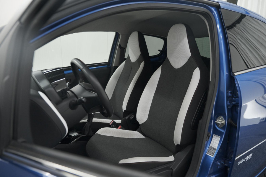 Citroën C1 1.0 VTi Urban Ride | Camera | Apple Carplay | Getint Glas | 5 Deurs