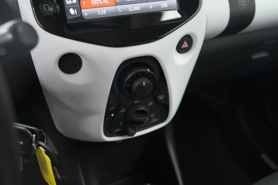 Citroën C1 1.0 VTi Urban Ride | Camera | Apple Carplay | Getint Glas | 5 Deurs