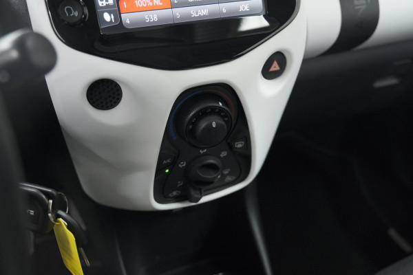 Citroën C1 1.0 VTi Urban Ride | Camera | Apple Carplay | Getint Glas | 5 Deurs