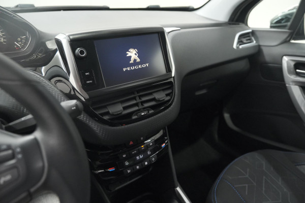 Peugeot 2008 PureTech 82 Active | Apple Carplay | Parkeersensoren | Navigatie | Climate Control