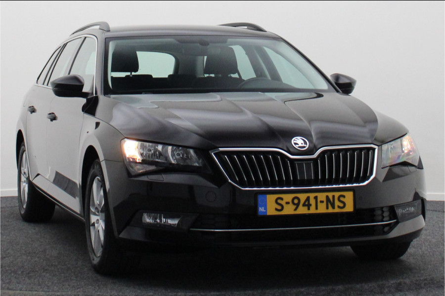 Škoda Superb Combi 1.5 TSI ACT Ambition Business Climate, Cruise, Apple Carplay, Elektrische Stoel, Verwarmde Stoelen, 16''