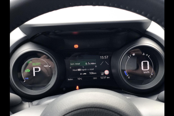 Toyota Yaris Cross 1.5 Hybrid Active | Apple CarPlay/Android Auto, Lichtmetalen velgen, Parkeercamera, Adaptive cruise control