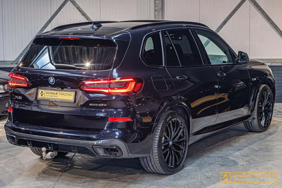 BMW X5 XDrive45e High Executive|22inch|B&W|Pano|Trekhaak|TV