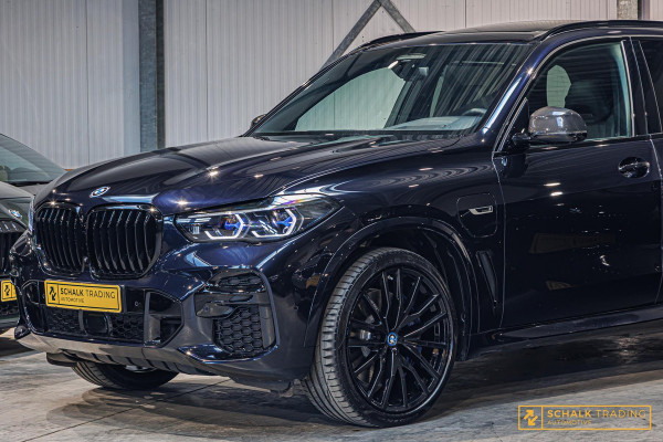 BMW X5 XDrive45e High Executive|22inch|B&W|Pano|Trekhaak|TV