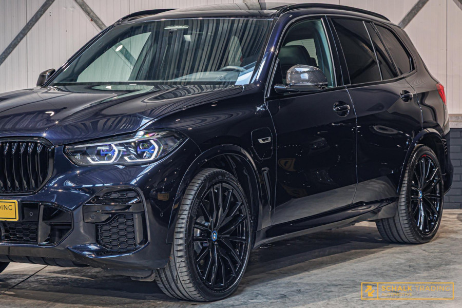 BMW X5 XDrive45e High Executive|22inch|B&W|Pano|Trekhaak|TV