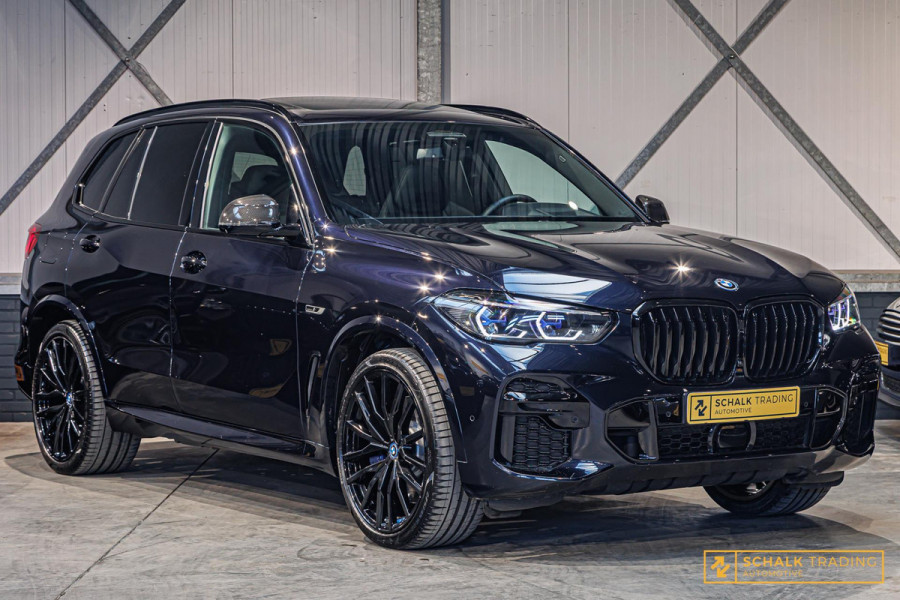 BMW X5 XDrive45e High Executive|22inch|B&W|Pano|Trekhaak|TV