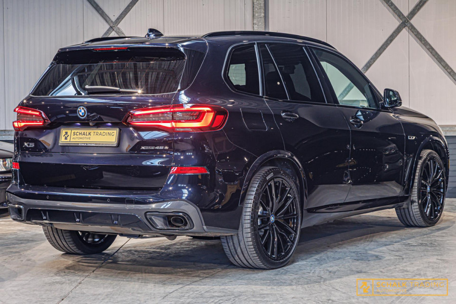 BMW X5 XDrive45e High Executive|22inch|B&W|Pano|Trekhaak|TV