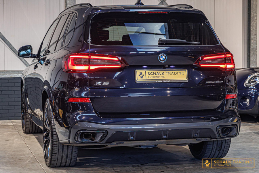 BMW X5 XDrive45e High Executive|22inch|B&W|Pano|Trekhaak|TV