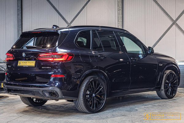 BMW X5 XDrive45e High Executive|22inch|B&W|Pano|Trekhaak|TV