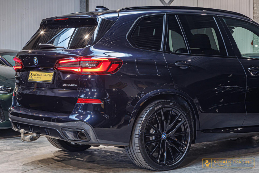 BMW X5 XDrive45e High Executive|22inch|B&W|Pano|Trekhaak|TV