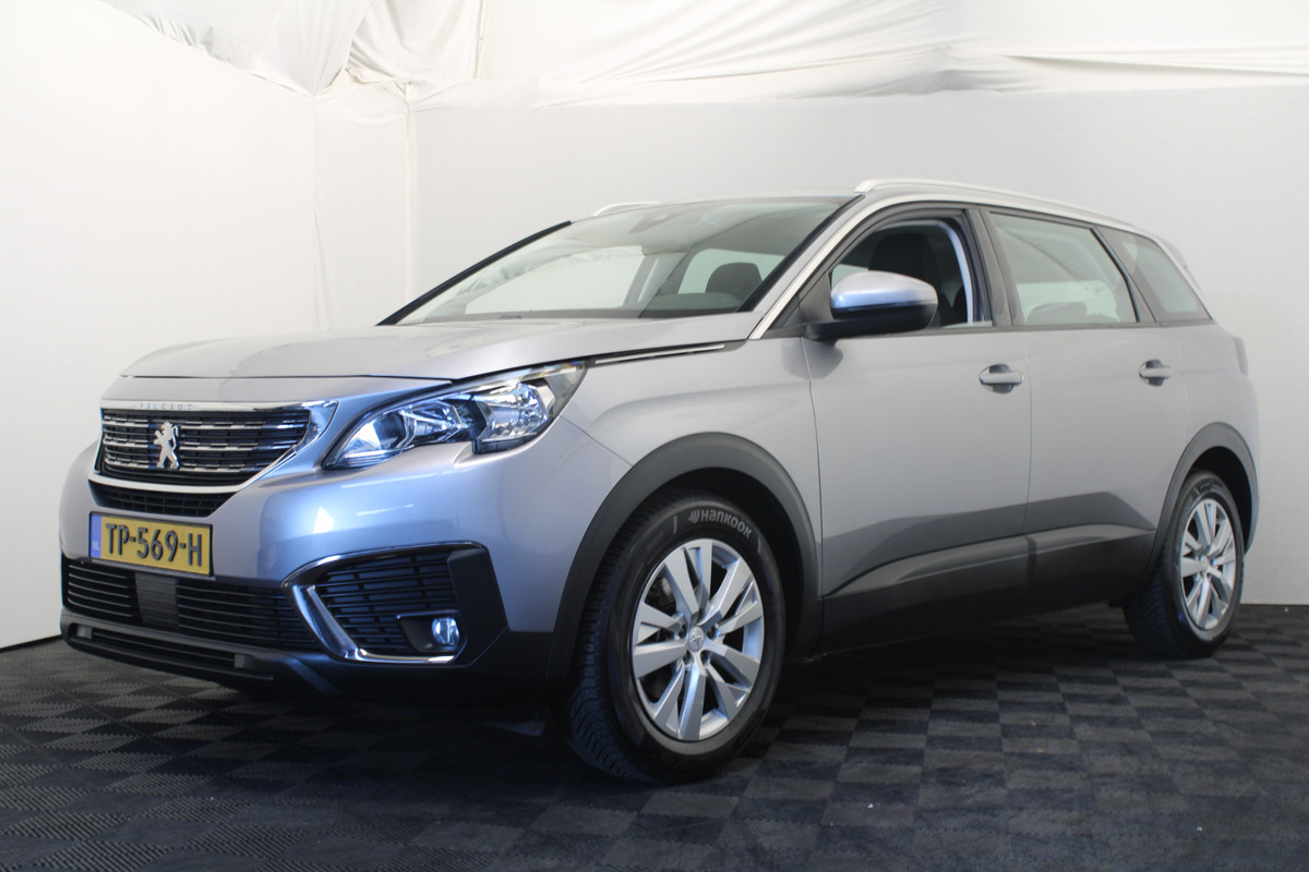 Peugeot 5008 1.2 PureTech Blue Lease Executive