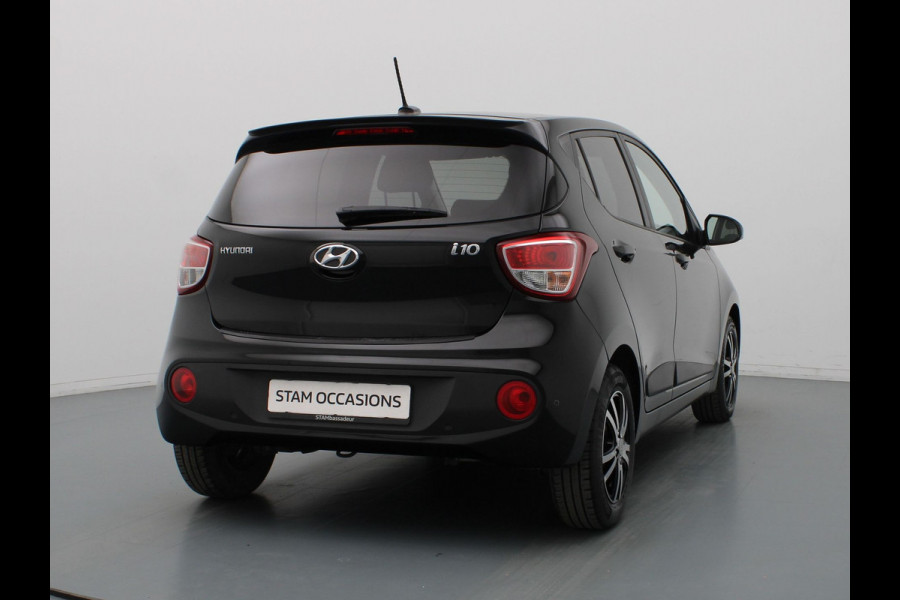 Hyundai i10 1.0i Premium Cruise | Climate | Navi | Parkeersens. achter | Stuur-/stoelverw.