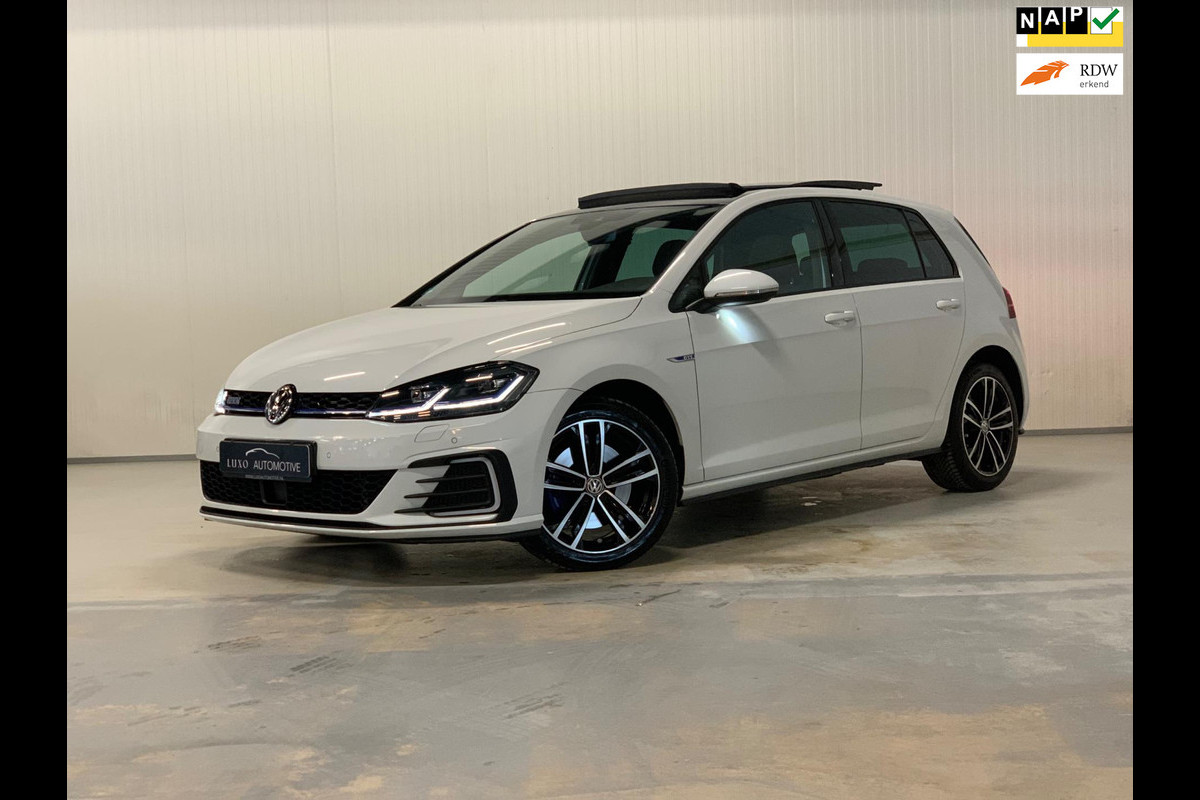 Volkswagen Golf 1.4 TSI PHEV GTE | PANO | VIRTUAL | CAMERA | MISTLAMPEN