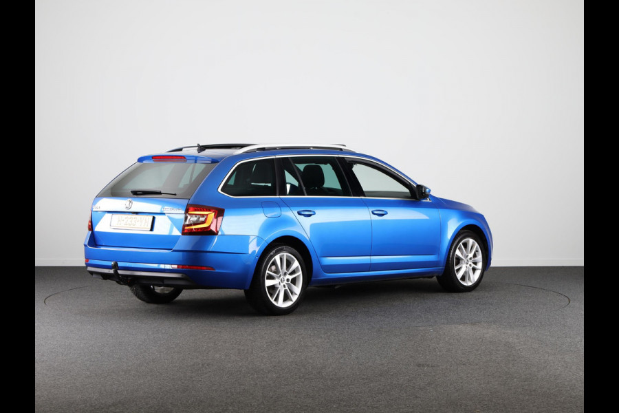 Škoda Octavia Combi 1.5 TSI Greentech Business Edition Plus 150pk Automaat | Panoramadak | Navigatie | Trekhaak | Verwarmbare voorstoelen