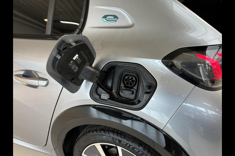 Peugeot e-208 EV GT 50 kWh 3-fase | Navigatie | Achteruitrijcamera | Android auto / Apple carplay | Dodehoekdetectie | 3D I-Cockpit