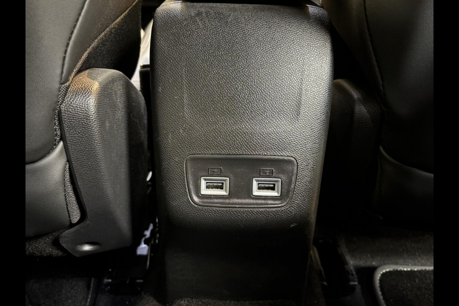 Peugeot e-208 EV GT 50 kWh 3-fase | Navigatie | Achteruitrijcamera | Android auto / Apple carplay | Dodehoekdetectie | 3D I-Cockpit