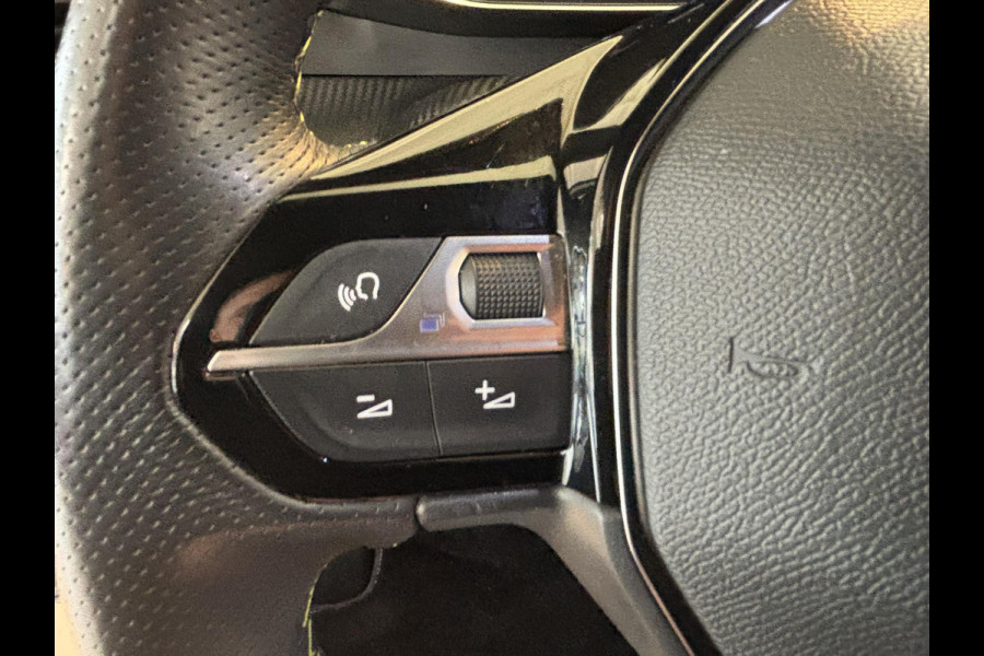 Peugeot e-208 EV GT 50 kWh 3-fase | Navigatie | Achteruitrijcamera | Android auto / Apple carplay | Dodehoekdetectie | 3D I-Cockpit