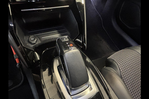 Peugeot e-208 EV GT 50 kWh 3-fase | Navigatie | Achteruitrijcamera | Android auto / Apple carplay | Dodehoekdetectie | 3D I-Cockpit