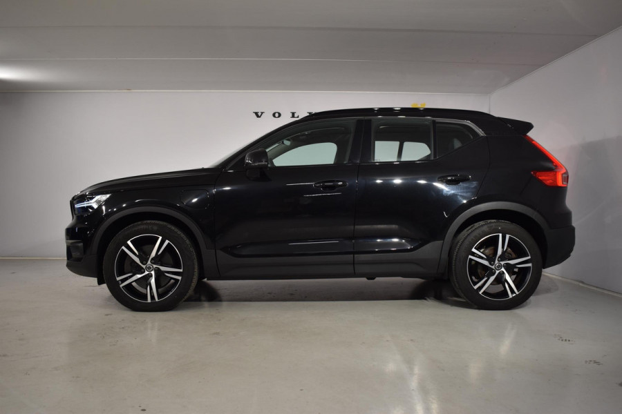 Volvo XC40 T4 211PK Automaat Recharge R-Design Expression / Lounge pack / Panoramadak / Intellisafe surround / Blis /Harman Kardon / 360 graden camera