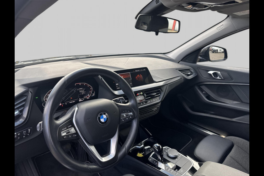 BMW 1-serie 118i Introduction Edition | automaat |