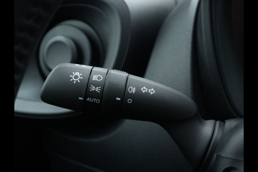 Toyota Aygo X 1.0 VVT-i MT play Ook beschikbaar in Zwart Metallic (Night Sky Metallic)